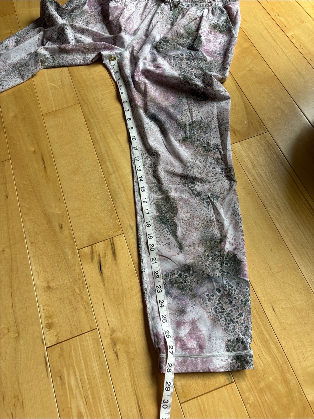 Lululemon pants - Picture 4 of 4